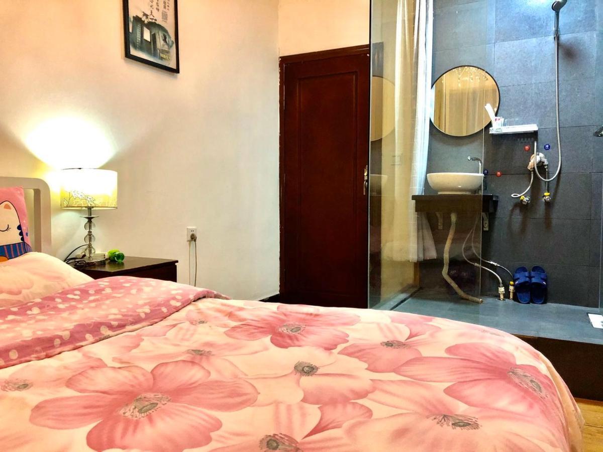 Fenghuang Little Bear Family Guest House エクステリア 写真
